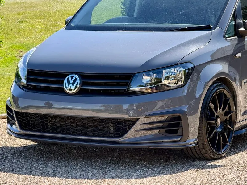 VOLKSWAGEN CADDY HYBRID MK4 7.5GTI FRONT BUMPER